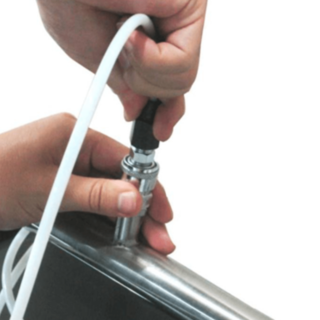 Example of S120 Connection to Compressed Air System Illustration of the S120 installed with the compressed air sampling line.