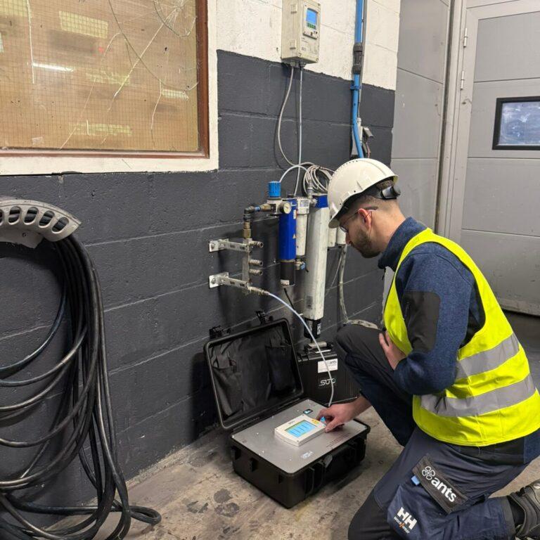 SUTO iTEC S605 portable breathing air quality analyzer4 min 768x768 1 Airtec Global